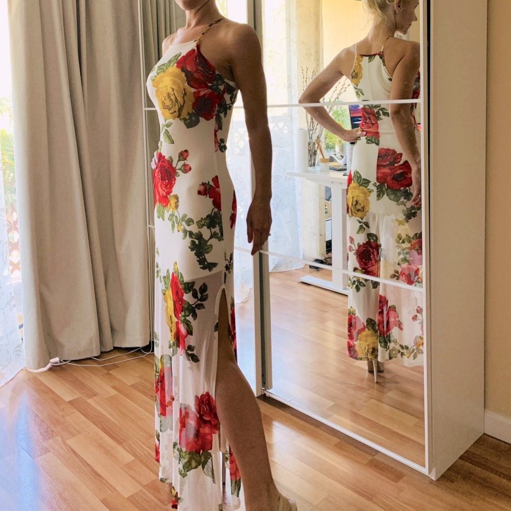 Beautiful maxi flower dress size S